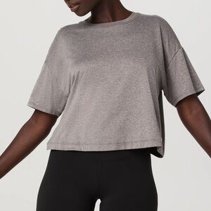 Vuori Beige Energy Top SZ medium NWOT